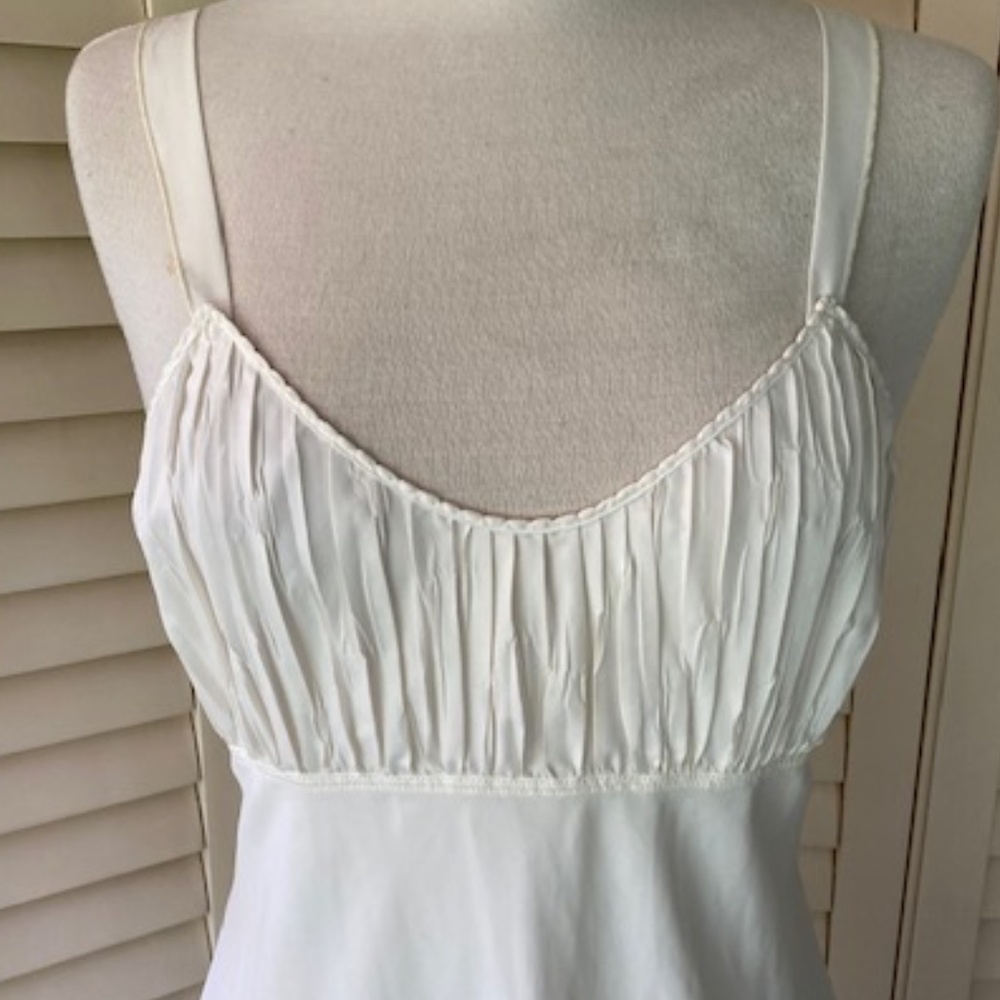 Vanity Fair Floor Length Nightgown~~Slip - Picture 5 of 12